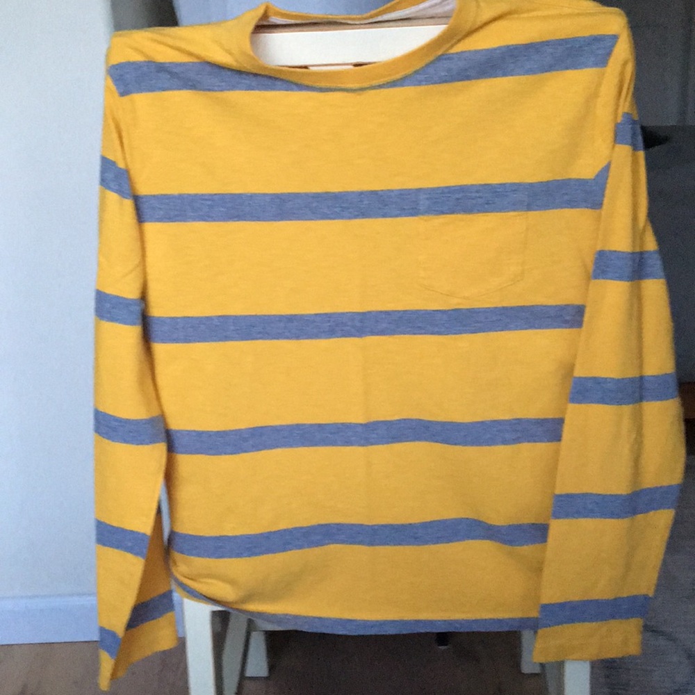 GAP’s Long Sleeve Tee